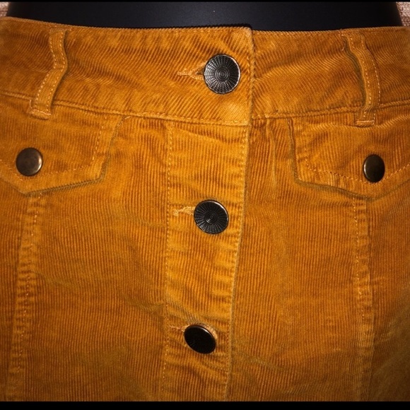 Forever 21 corduroy skirt - Picture 3 of 3